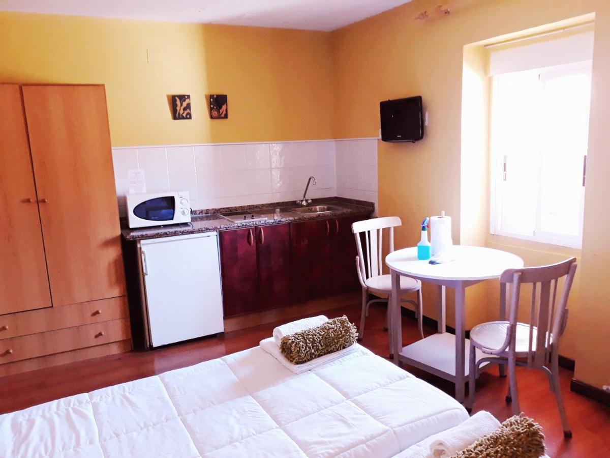 Apartahotel Portal De Leon Caboalles de Abajo Екстер'єр фото