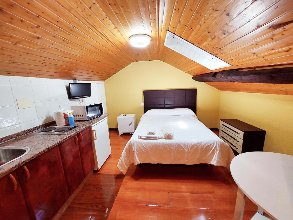 Apartahotel Portal De Leon Caboalles de Abajo Екстер'єр фото