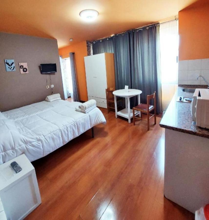 Apartahotel Portal De Leon Caboalles de Abajo Екстер'єр фото