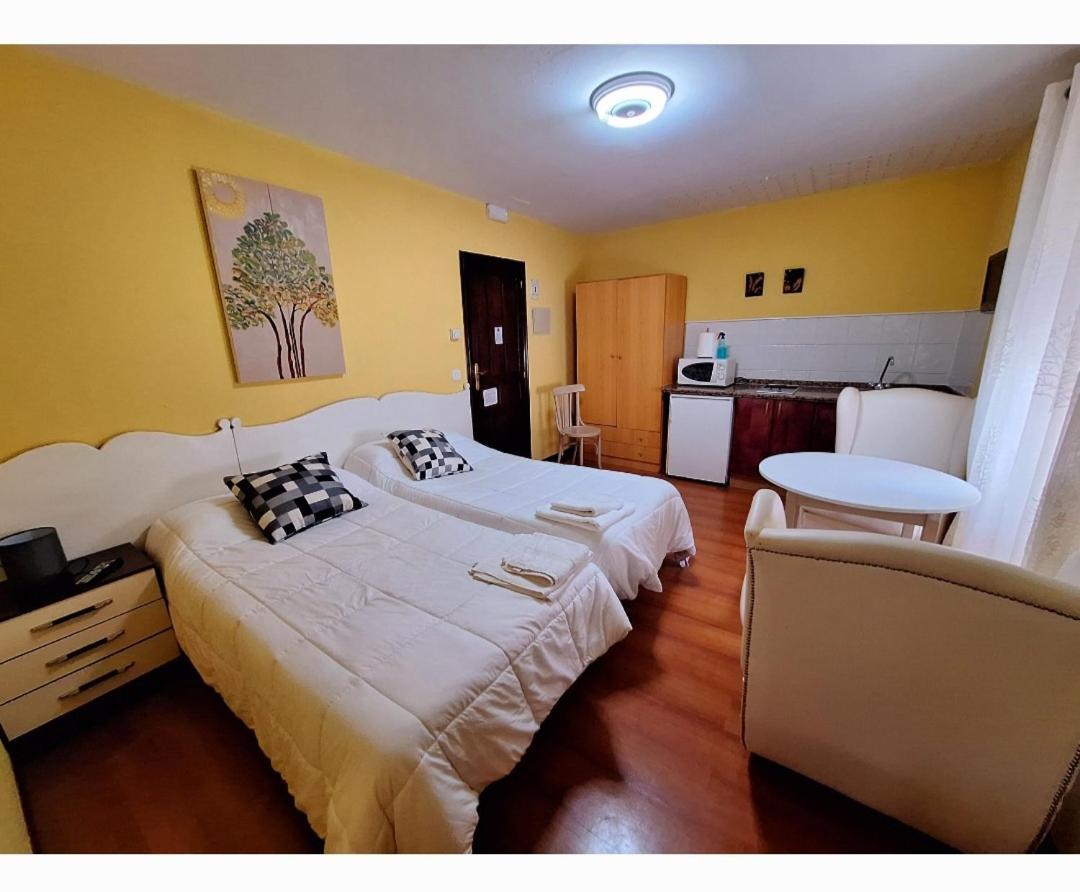 Apartahotel Portal De Leon Caboalles de Abajo Екстер'єр фото
